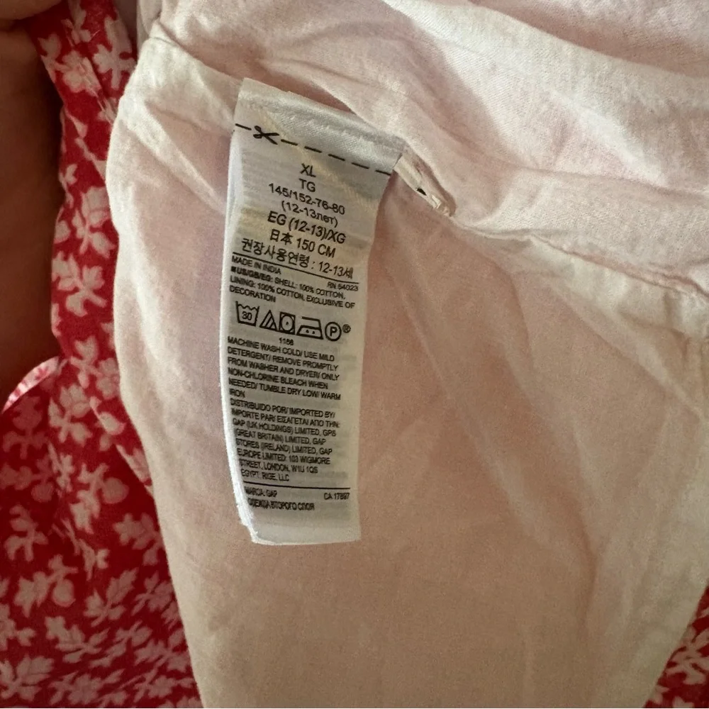 GAP chic sleeveless